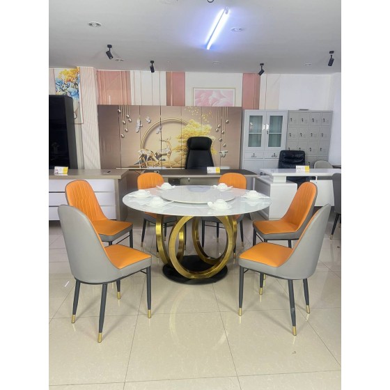 Dining table set three round slabs of porcelain